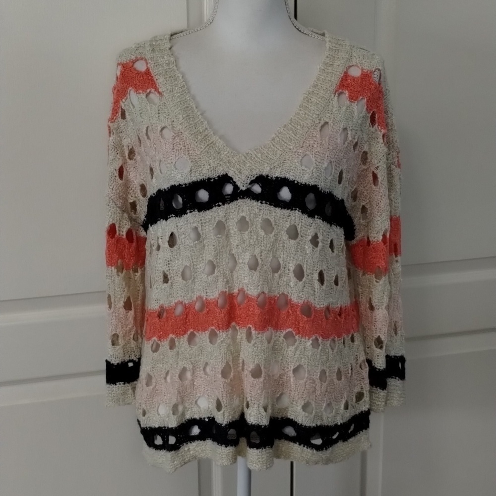 Belle by Belldini women's medium sweater navy cream pink coral v-neckline